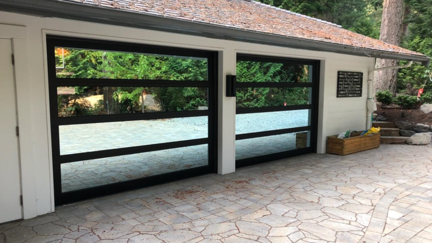 Custom Mirror Glass Doors Outside 1440x810 Custom Mirror Glass Doors Outside 1440x810